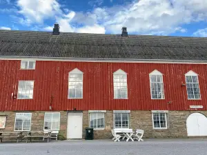 Awesome Home in Stangvik with Wifi and 4 Bedrooms