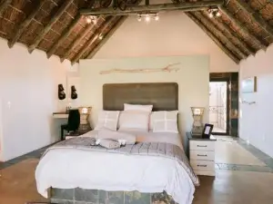 Tshukudiba Game Lodge