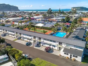 Palm Pacific Resort & Motel