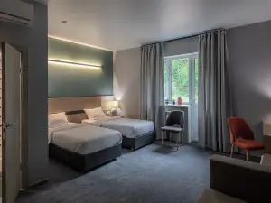 Freezone INN (Фризон Инн)