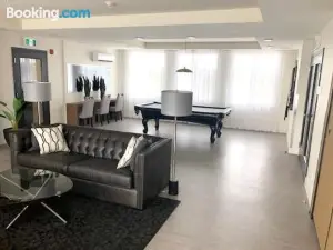 Luxurious Apartment in Brossard with Terrace