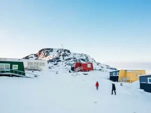 Inuk Hostels