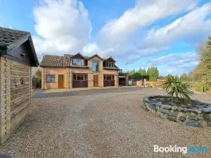 Countryside Lodge