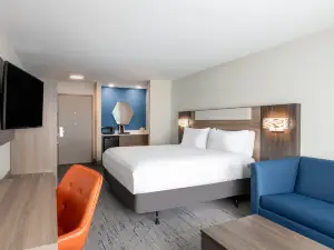 Holiday Inn Express & Suites Wilson I-95