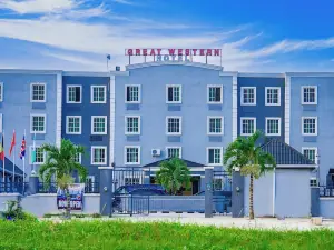 Great Western Hotel and Suites