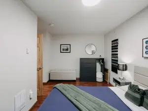 Mt Baker Rim Cabin 24 - Hot Tub, WIFI, Air Conditioning, Sleeps 8