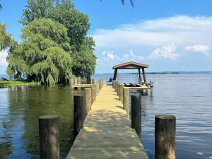 Modern Lake house on Lake winnebago
