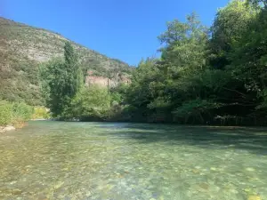 Les Clapiers Appartement Avec Jacuzzi et rivière.