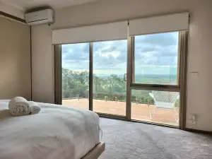 Cape Schanck Golf and Ocean Views Holiday Villa