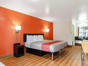 Motel 6 Bay Minette, Al