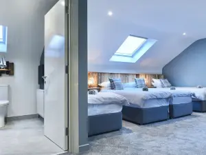 Rostrevor Mountain Lodge - Glamping Pods - Revive Sauna & Hot Tubs