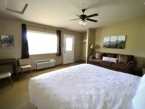 Hidden Canyon Retreat