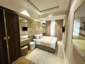 Qadim Hotel