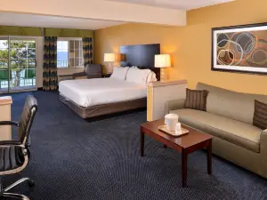 Holiday Inn Express & Suites ST. JOSEPH LAKEFRONT by IHG