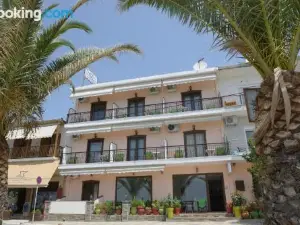 Hotel Akrogiali
