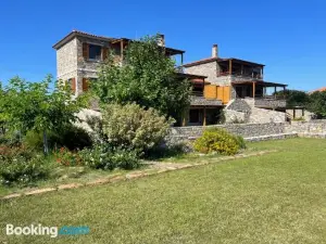 Evgatis Beach Luxury Apts