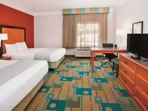 La Quinta Inn & Suites by Wyndham Winston-Salem