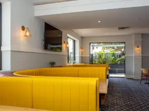 Five Island Hotel