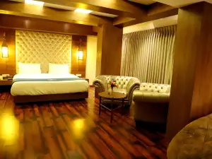 Hotel Reyansh Grand