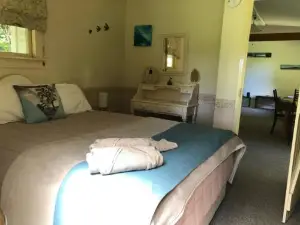 Poihipi Farm Stay