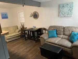 Coastal fishing and duck hunting  getaway one bedroom
