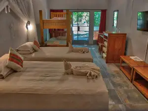 Island Safari Lodge