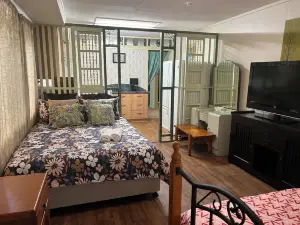 XYL guests house