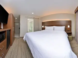 Holiday Inn Express SANTA ROSA NORTH by IHG