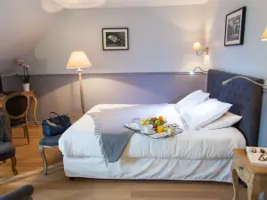 Logis Hostellerie des Clos et Restaurant Bistrot des Grands Crus