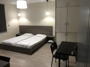 Roomotel