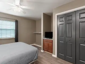 Eagle's Den Suites Andrews a Travelodge by Wyndham