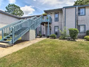 Hinesville Condo Grill, 4 Mi to Fort Stewart