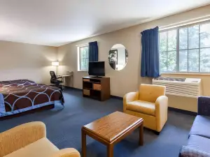 Super 8 by Wyndham East Stroudsburg/Poconos