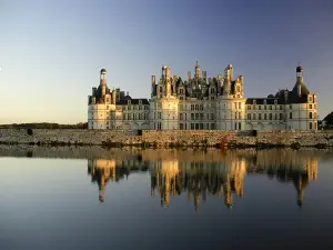 ไอบิส ออร์เลอ็องส์ เซ็นเตอร์ แกร์