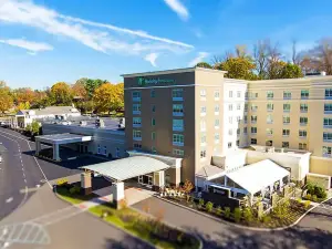 Holiday Inn & Suites Philadelphia W - Drexel Hill