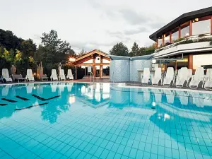 Thermenhof PuchasPLUS Loipersdorf