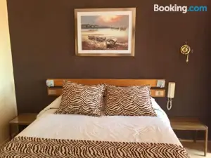 Hotel y Cabañas la Rosa Nautica