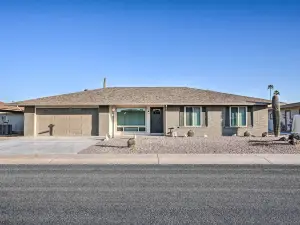 Patio, Grill Home on Golf Course in Sun City!