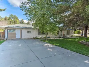 Caldwell Home with Pool, Gas Grill and Fire Pit!