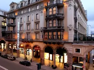 โรงแรมบริสตอลพาเลซ