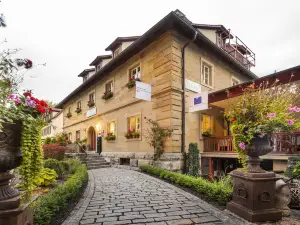 Villa Mittermeier, Hotellerie & Restaurant