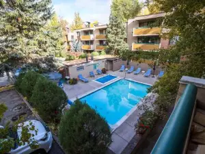 Renovated Riverfront 3 Br, 2 BA with Pool - Walk to Town!