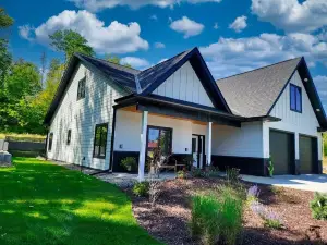 Posh Pelican House is guest favorite in quaint resort town of Breezy Point!