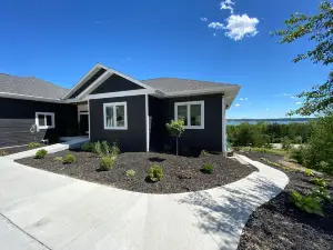 The Lake House - Lakeview with 6 bedrooms - Yankton,  SD