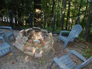 Wooded, Lakefront home in Apple Valley