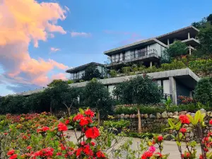 Vigolando Van Ho Resort