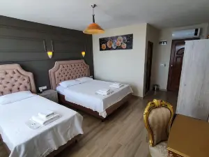 Assos Nazan Motel Restoran Beach
