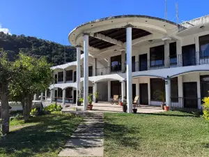 Hotel Mercy