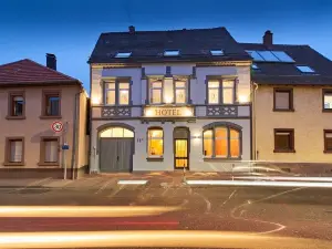 Hotel Phoenix
