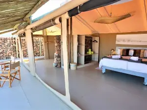 The Elegant Desert Camp